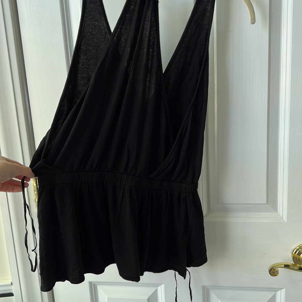 Dramatic cut free people tank - Picture 3 of 4